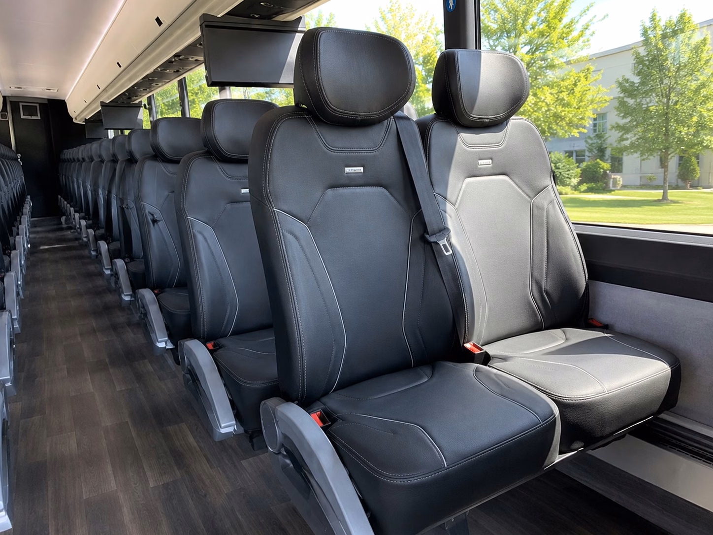 airport transfers and hotel shuttles for richmond wedding guests